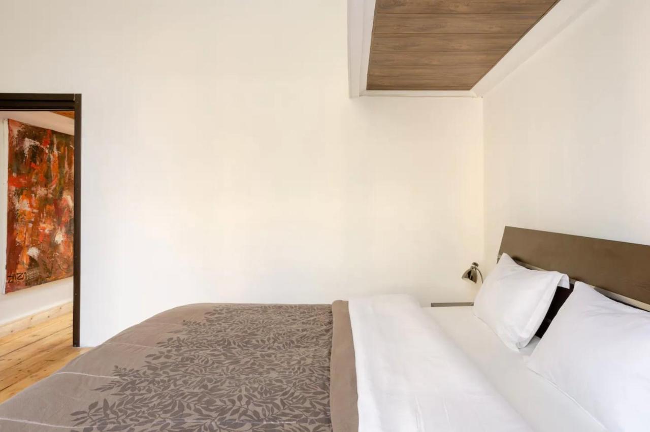 Lovely Dulcet Loft In Center Of Rustaveli Tbilisi Exterior foto