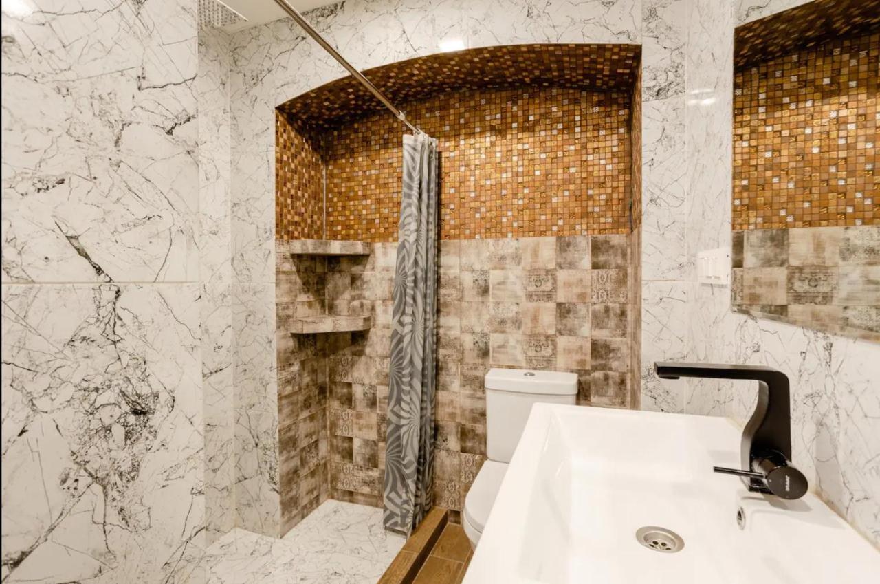 Lovely Dulcet Loft In Center Of Rustaveli Tbilisi Exterior foto