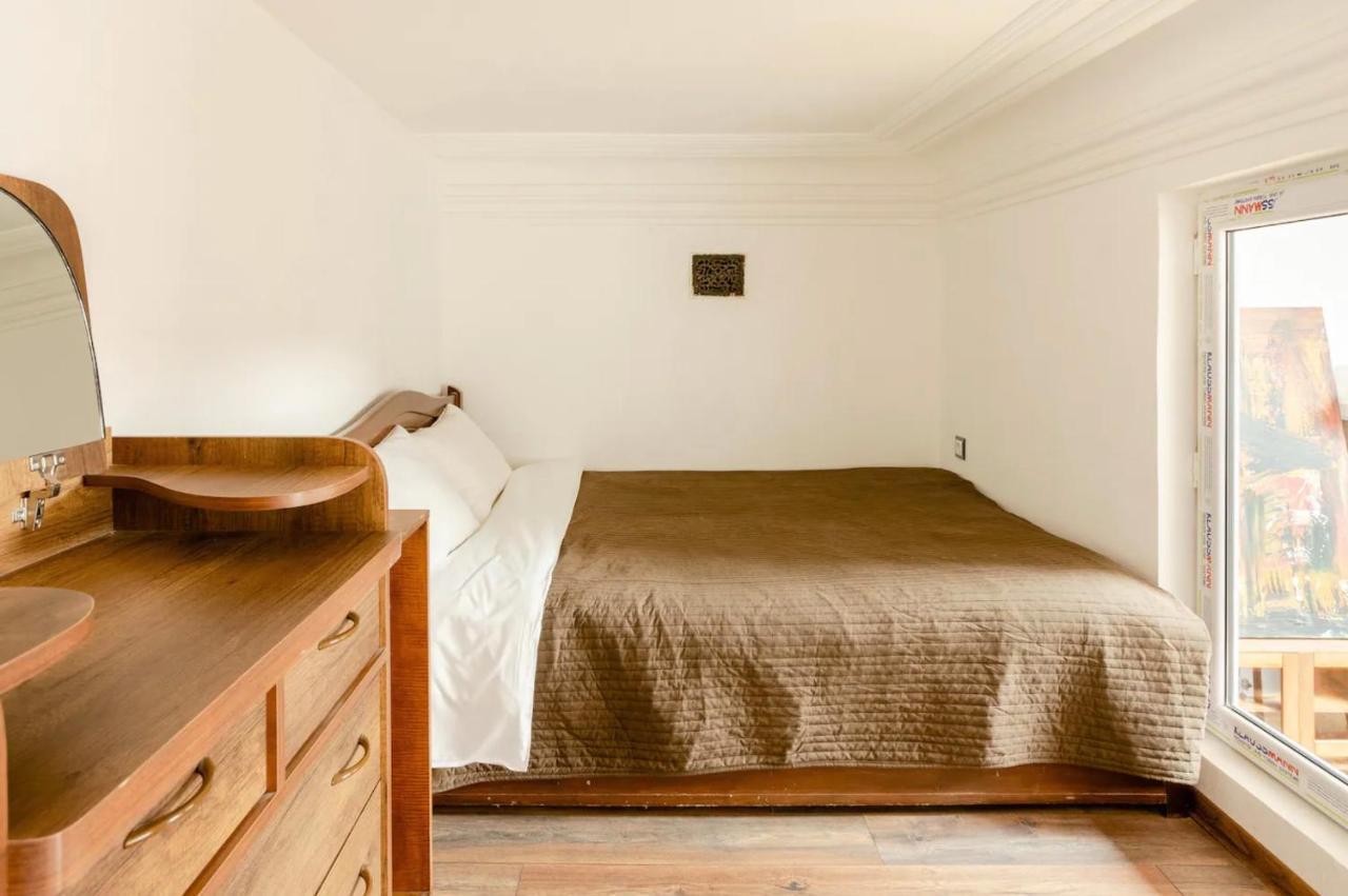 Lovely Dulcet Loft In Center Of Rustaveli Tbilisi Exterior foto
