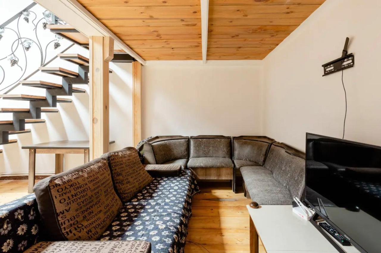 Lovely Dulcet Loft In Center Of Rustaveli Tbilisi Exterior foto